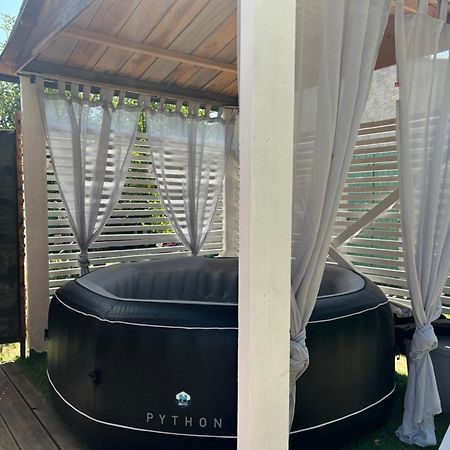 Pignans Le Chalet Pignantais Avec Option Jacuzzi מראה חיצוני תמונה